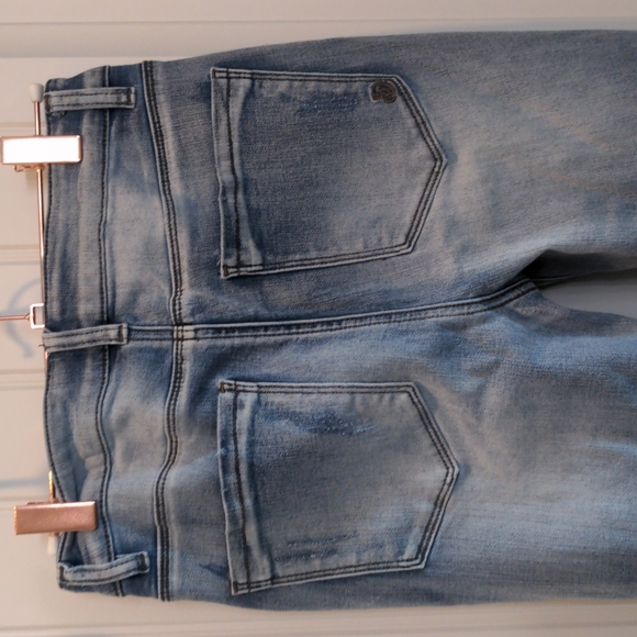 Distress raw hem hi rise jeans - Picture 5 of 6